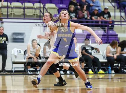 Thumbnail 1 in Kaufman vs. Brownsboro (UIL 4A Bi-District) photogallery.