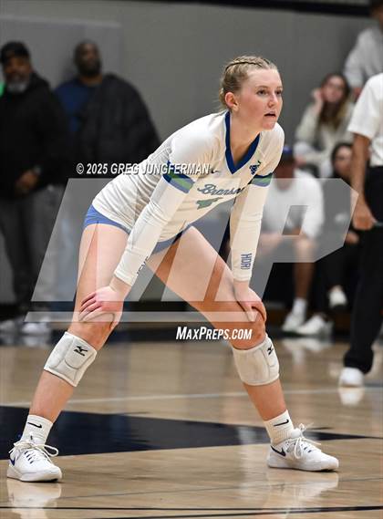 Thumbnail 2 in Branson vs. Marin Catholic (CIF NCS Open Final) photogallery.