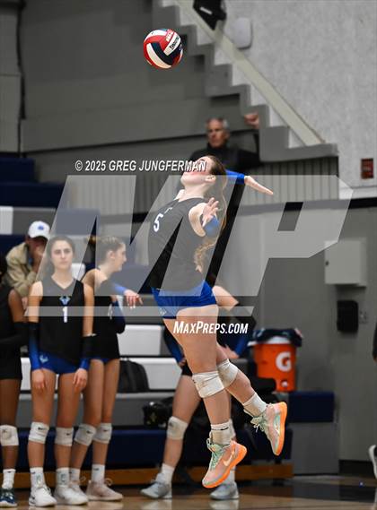 Thumbnail 2 in Branson vs. Marin Catholic (CIF NCS Open Final) photogallery.