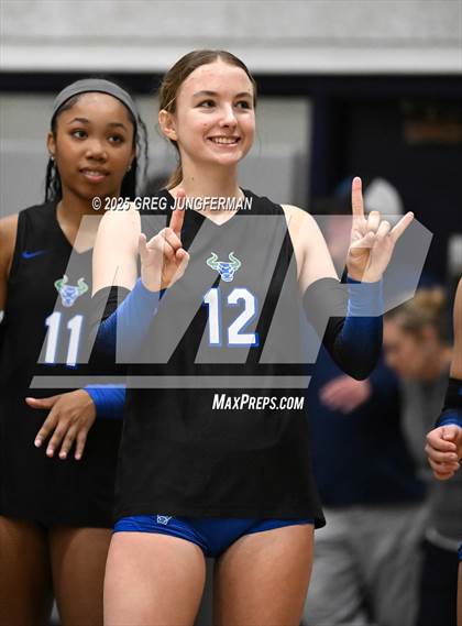 Thumbnail 1 in Branson vs. Marin Catholic (CIF NCS Open Final) photogallery.