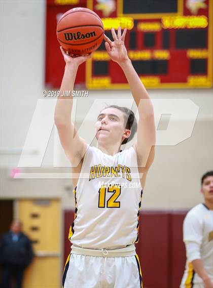 Thumbnail 3 in Farmington vs. Highland photogallery.
