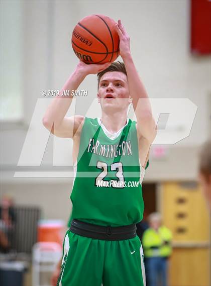 Thumbnail 2 in Farmington vs. Highland photogallery.