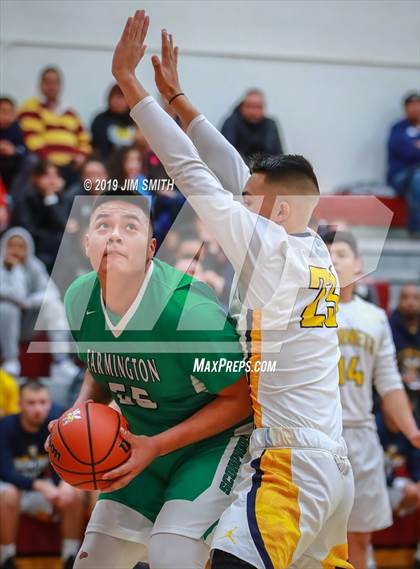 Thumbnail 3 in Farmington vs. Highland photogallery.