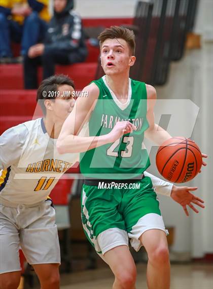 Thumbnail 2 in Farmington vs. Highland photogallery.