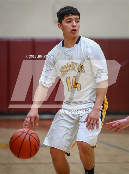 Thumbnail 2 in Farmington vs. Highland photogallery.