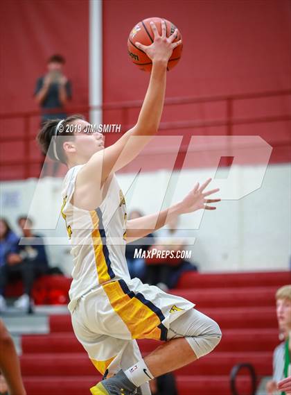 Thumbnail 1 in Farmington vs. Highland photogallery.