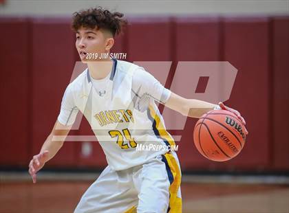 Thumbnail 3 in Farmington vs. Highland photogallery.