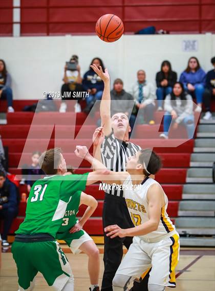Thumbnail 1 in Farmington vs. Highland photogallery.