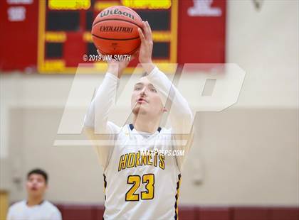 Thumbnail 3 in Farmington vs. Highland photogallery.