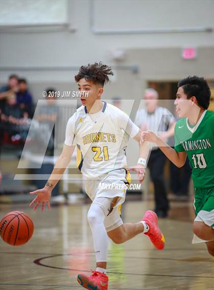 Thumbnail 3 in Farmington vs. Highland photogallery.