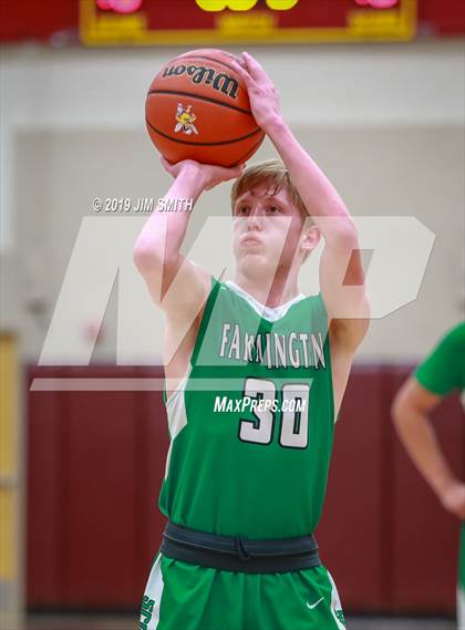 Thumbnail 2 in Farmington vs. Highland photogallery.
