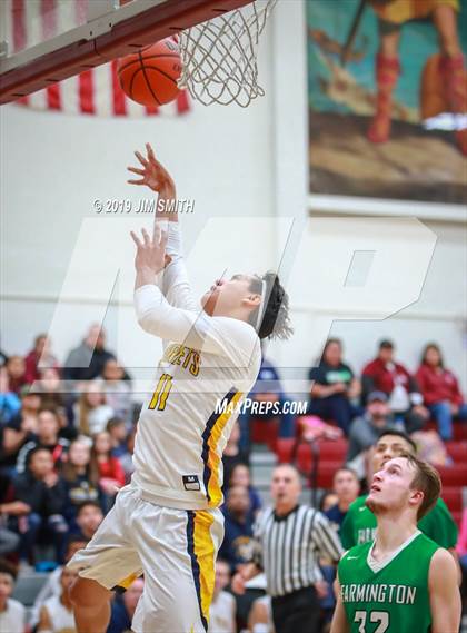 Thumbnail 2 in Farmington vs. Highland photogallery.