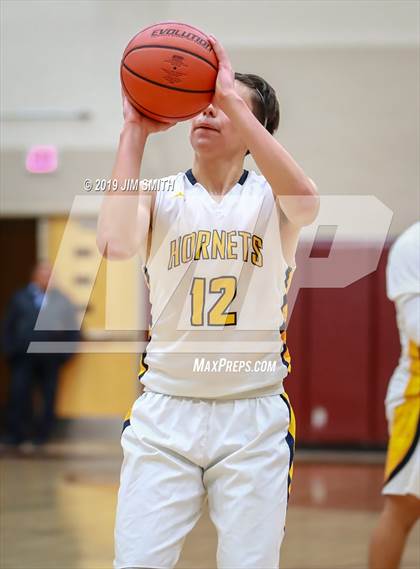 Thumbnail 2 in Farmington vs. Highland photogallery.