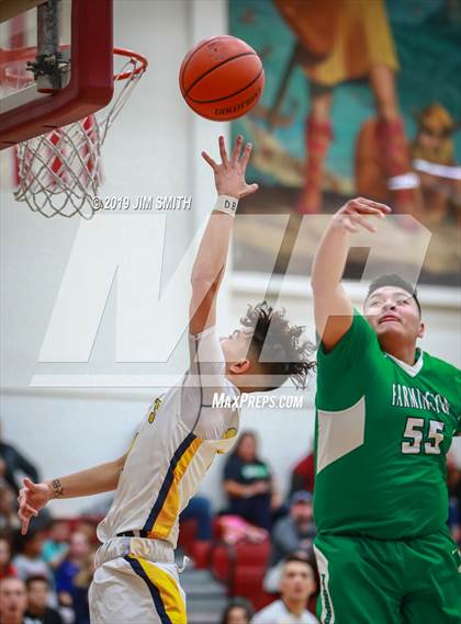 Thumbnail 3 in Farmington vs. Highland photogallery.