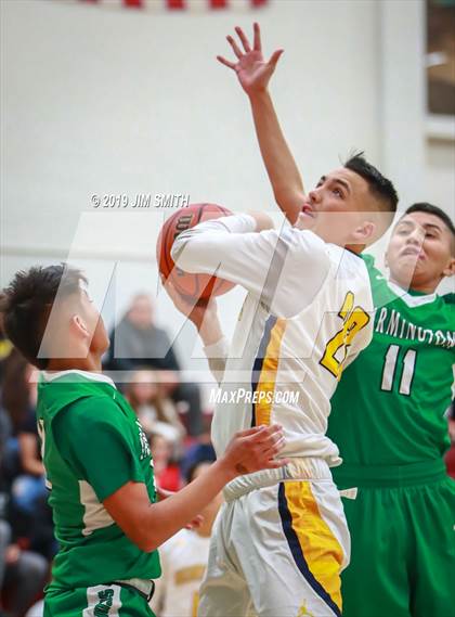 Thumbnail 2 in Farmington vs. Highland photogallery.