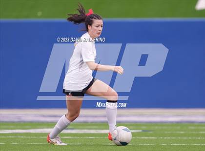 Thumbnail 2 in Southlake Carroll vs. Marcus (UIL 6A Regional Final) photogallery.