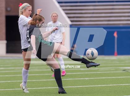 Thumbnail 2 in Southlake Carroll vs. Marcus (UIL 6A Regional Final) photogallery.
