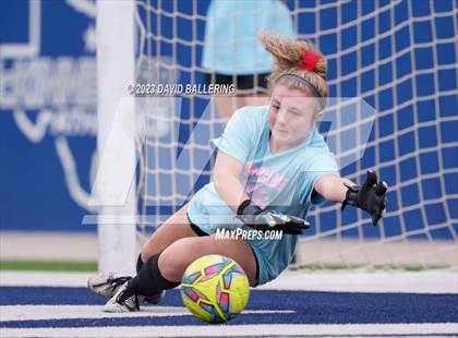 Thumbnail 3 in Southlake Carroll vs. Marcus (UIL 6A Regional Final) photogallery.