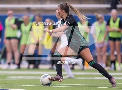 Thumbnail 2 in Southlake Carroll vs. Marcus (UIL 6A Regional Final) photogallery.