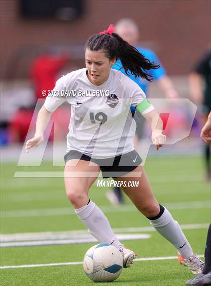 Thumbnail 3 in Southlake Carroll vs. Marcus (UIL 6A Regional Final) photogallery.