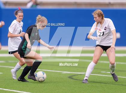 Thumbnail 2 in Southlake Carroll vs. Marcus (UIL 6A Regional Final) photogallery.