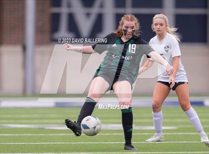 Thumbnail 2 in Southlake Carroll vs. Marcus (UIL 6A Regional Final) photogallery.