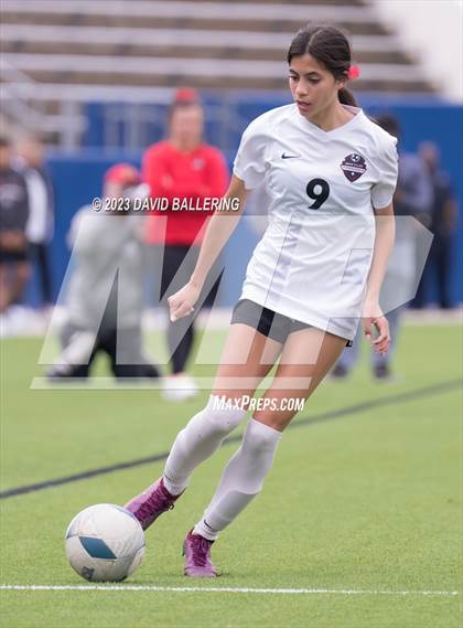 Thumbnail 1 in Southlake Carroll vs. Marcus (UIL 6A Regional Final) photogallery.