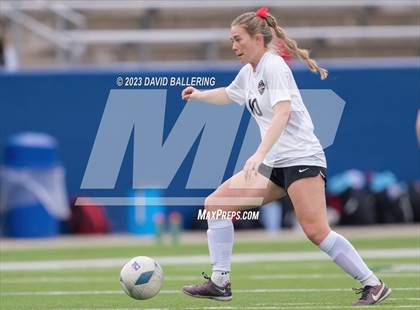 Thumbnail 2 in Southlake Carroll vs. Marcus (UIL 6A Regional Final) photogallery.