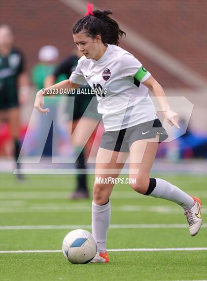 Thumbnail 3 in Southlake Carroll vs. Marcus (UIL 6A Regional Final) photogallery.