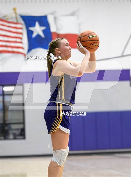 Thumbnail 3 in Farmersville vs Jacksboro (Tornado Tip Off) photogallery.