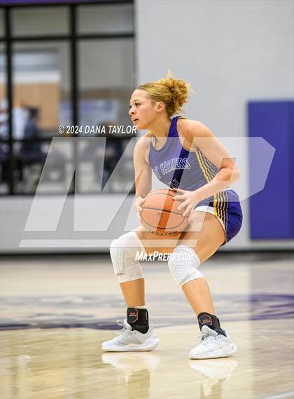 Thumbnail 1 in Farmersville vs Jacksboro (Tornado Tip Off) photogallery.