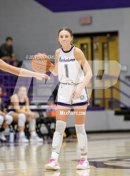 Thumbnail 3 in Farmersville vs Jacksboro (Tornado Tip Off) photogallery.
