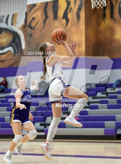 Thumbnail 1 in Farmersville vs Jacksboro (Tornado Tip Off) photogallery.