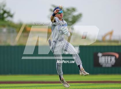 Thumbnail 2 in Carthage vs. China Spring (UIL 4A Regional Semifinal) photogallery.