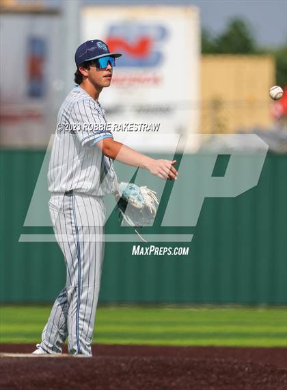 Thumbnail 2 in Carthage vs. China Spring (UIL 4A Regional Semifinal) photogallery.