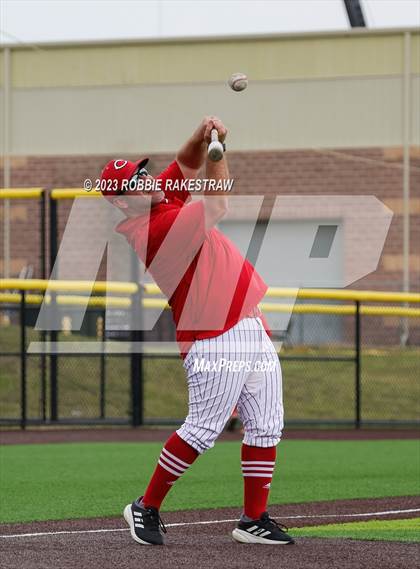 Thumbnail 3 in Carthage vs. China Spring (UIL 4A Regional Semifinal) photogallery.