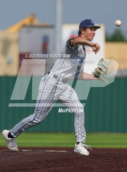 Thumbnail 1 in Carthage vs. China Spring (UIL 4A Regional Semifinal) photogallery.