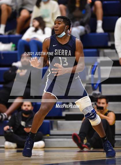 Thumbnail 3 in St. Augustine vs. Sierra Canyon (San Diego Tip Off Challenge) photogallery.