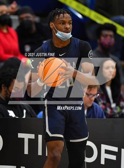Thumbnail 3 in St. Augustine vs. Sierra Canyon (San Diego Tip Off Challenge) photogallery.