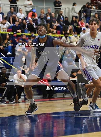 Thumbnail 2 in St. Augustine vs. Sierra Canyon (San Diego Tip Off Challenge) photogallery.