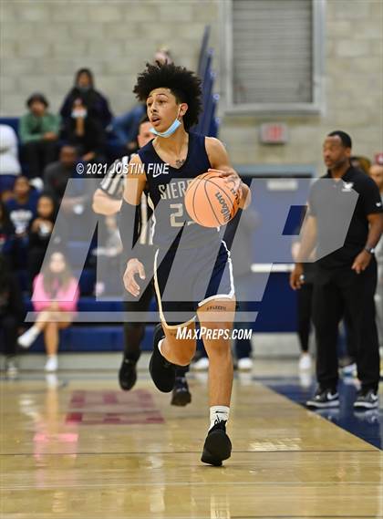 Thumbnail 2 in St. Augustine vs. Sierra Canyon (San Diego Tip Off Challenge) photogallery.