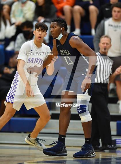 Thumbnail 2 in St. Augustine vs. Sierra Canyon (San Diego Tip Off Challenge) photogallery.
