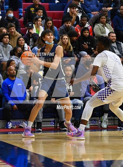 Thumbnail 1 in St. Augustine vs. Sierra Canyon (San Diego Tip Off Challenge) photogallery.