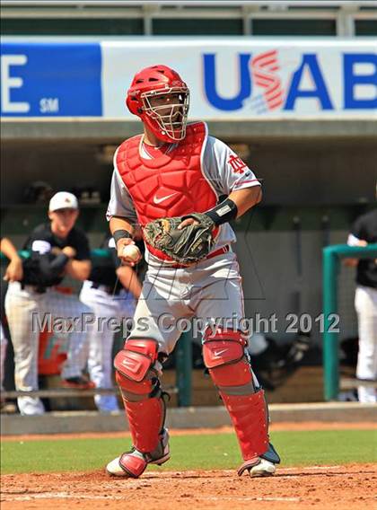 Thumbnail 3 in Mater Dei vs. Sarasota (National High School Invitational) photogallery.