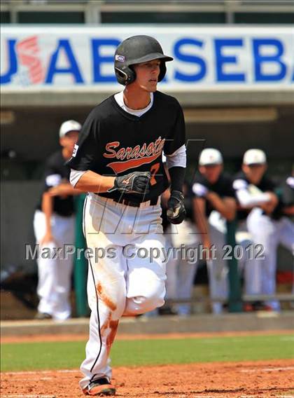 Thumbnail 3 in Mater Dei vs. Sarasota (National High School Invitational) photogallery.