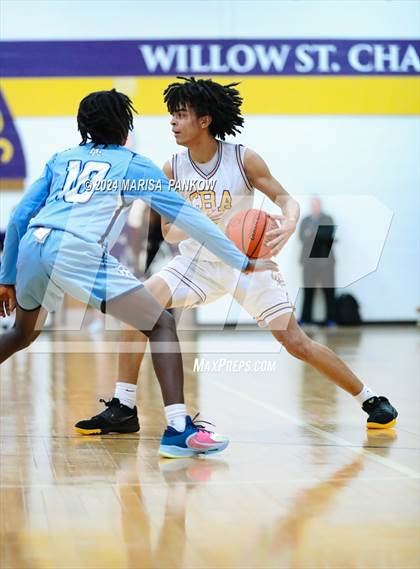 Thumbnail 2 in Bishop Grimes vs Christian Brothers Academy photogallery.