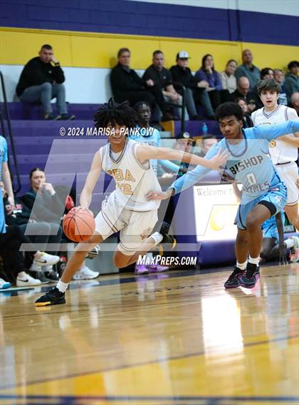 Thumbnail 3 in Bishop Grimes vs Christian Brothers Academy photogallery.