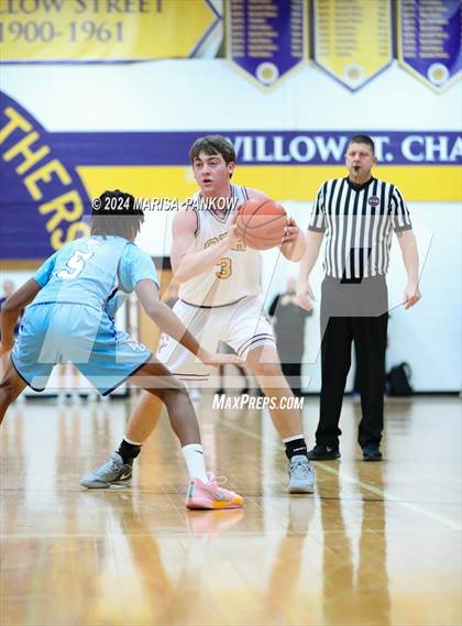 Thumbnail 2 in Bishop Grimes vs Christian Brothers Academy photogallery.