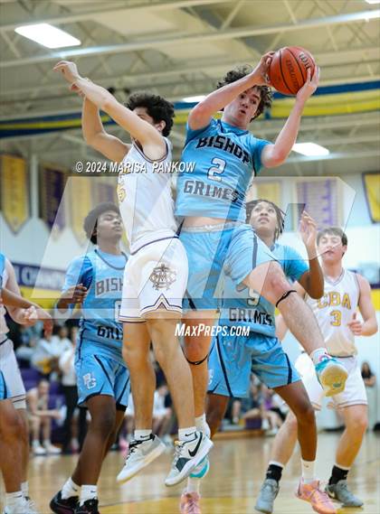 Thumbnail 3 in Bishop Grimes vs Christian Brothers Academy photogallery.