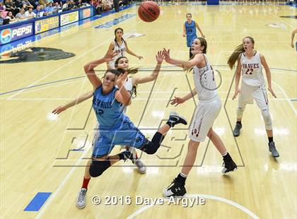 Thumbnail 1 in Salem Hills vs. Bountiful (UHSAA 4A Semifinal) photogallery.